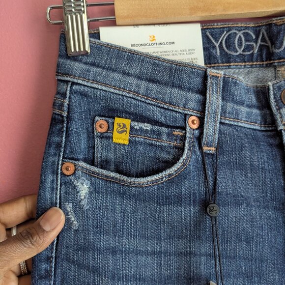 High waisted Ripped Skinnies - Picture 6 of 6